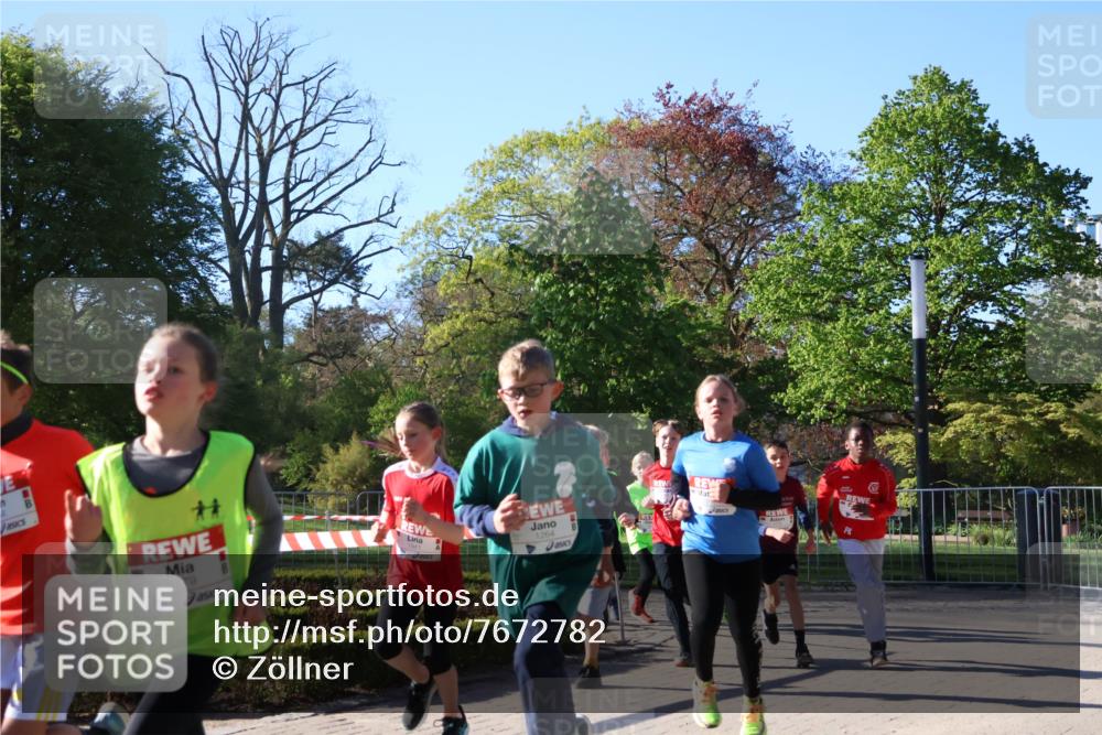 25.04.2025 - Das Zehntel Zöllner http://msf.ph/oto/7672782 26.04.2025 07:42:12 Laufen 3179, 1264 meine-sportfotos.de