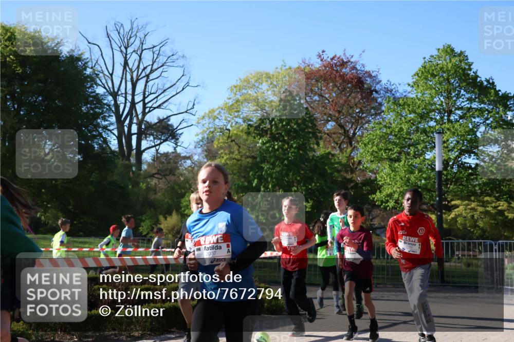 25.04.2025 - Das Zehntel Zöllner http://msf.ph/oto/7672794 26.04.2025 07:42:13 Laufen 2037 meine-sportfotos.de