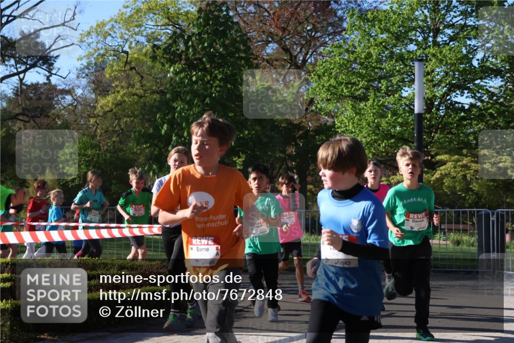 25.04.2025 - Das Zehntel Zöllner http://msf.ph/oto/7672848 26.04.2025 07:42:21 Laufen 3814, 1997 meine-sportfotos.de