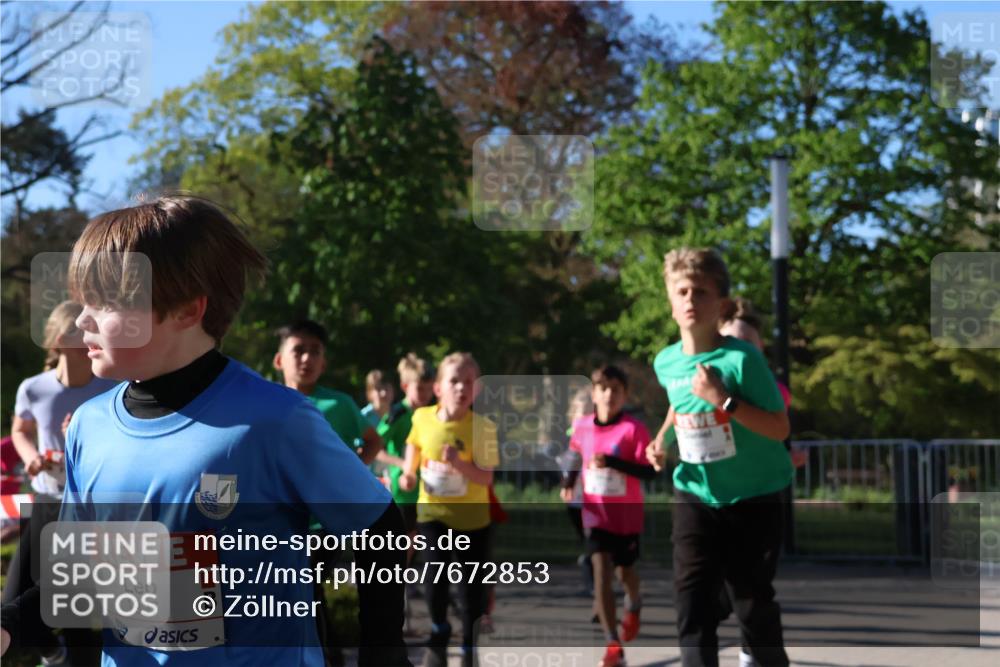 25.04.2025 - Das Zehntel Zöllner http://msf.ph/oto/7672853 26.04.2025 07:42:22 Laufen 1997 meine-sportfotos.de