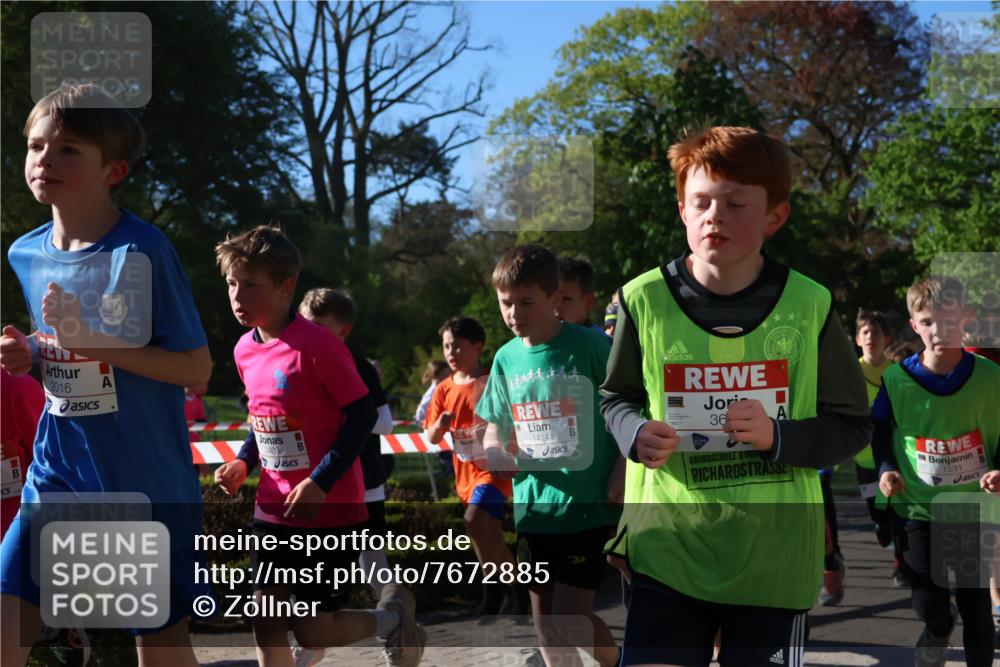 25.04.2025 - Das Zehntel Zöllner http://msf.ph/oto/7672885 26.04.2025 07:42:28 Laufen 2016, 3403, 1414, 36, 1531 meine-sportfotos.de