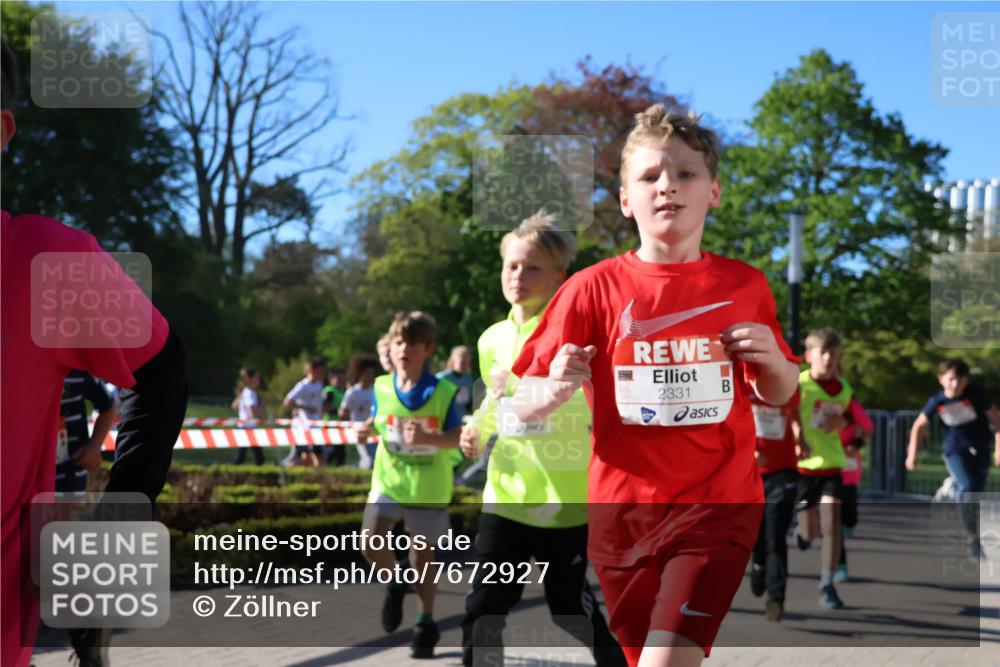 25.04.2025 - Das Zehntel Zöllner http://msf.ph/oto/7672927 26.04.2025 07:42:35 Laufen 2331 meine-sportfotos.de