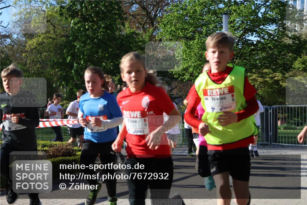 25.04.2025 - Das Zehntel Zöllner http://msf.ph/oto/7672932 26.04.2025 07:42:36 Laufen 2334 meine-sportfotos.de