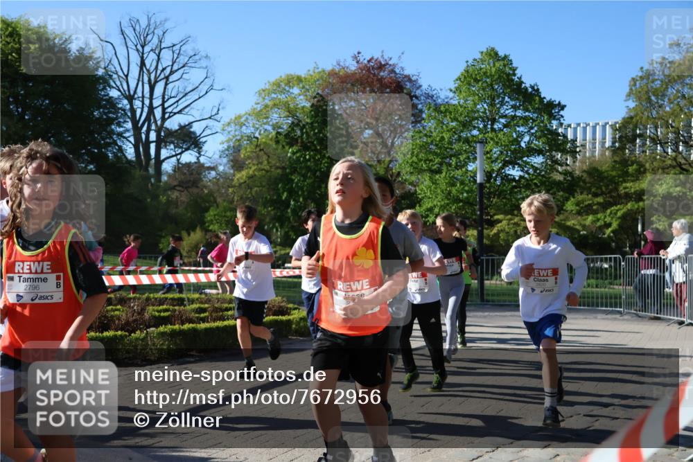 25.04.2025 - Das Zehntel Zöllner http://msf.ph/oto/7672956 26.04.2025 07:42:39 Laufen 2796 meine-sportfotos.de