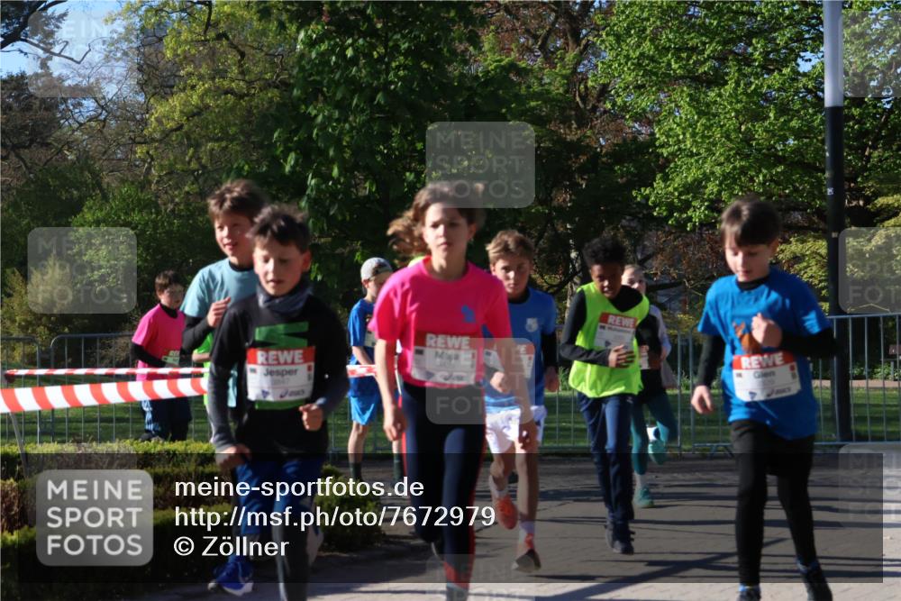 25.04.2025 - Das Zehntel Zöllner http://msf.ph/oto/7672979 26.04.2025 07:42:42 Laufen 34 meine-sportfotos.de