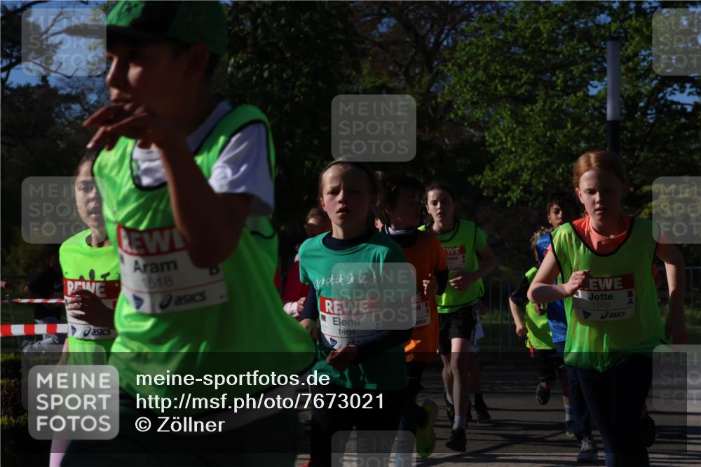 25.04.2025 - Das Zehntel Zöllner http://msf.ph/oto/7673021 26.04.2025 07:42:48 Laufen 1518, 1464, 1570 meine-sportfotos.de