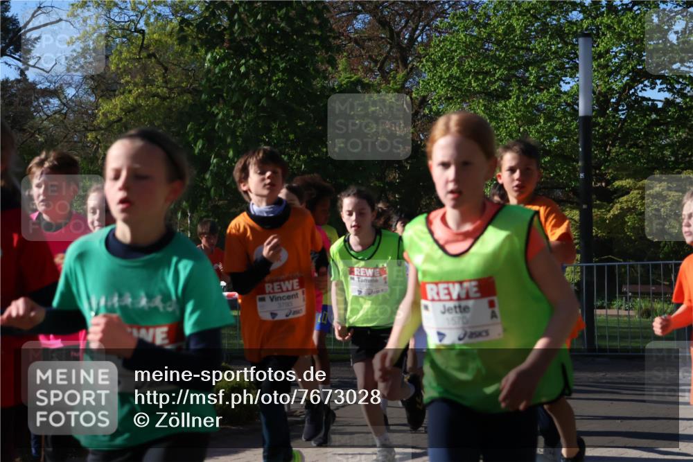 25.04.2025 - Das Zehntel Zöllner http://msf.ph/oto/7673028 26.04.2025 07:42:48 Laufen 3793, 1570 meine-sportfotos.de