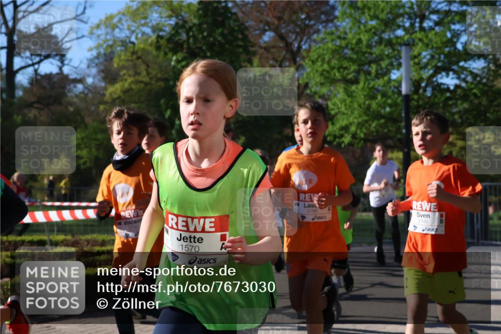 25.04.2025 - Das Zehntel Zöllner http://msf.ph/oto/7673030 26.04.2025 07:42:49 Laufen 3793, 1570, 3786, 3746 meine-sportfotos.de