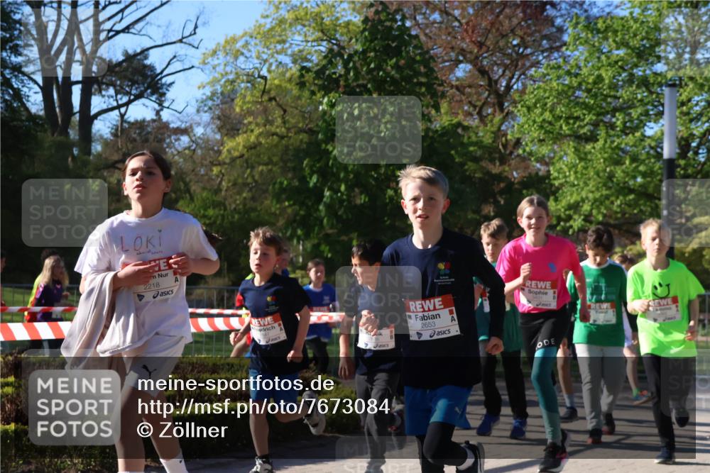 25.04.2025 - Das Zehntel Zöllner http://msf.ph/oto/7673084 26.04.2025 07:42:57 Laufen 2218, 2653, 3401 meine-sportfotos.de