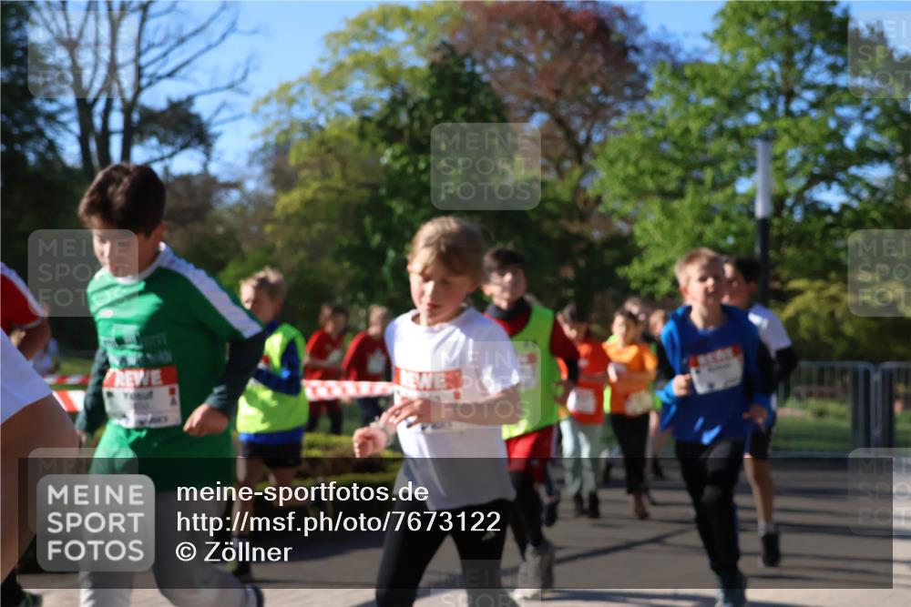 25.04.2025 - Das Zehntel Zöllner http://msf.ph/oto/7673122 26.04.2025 07:43:00 Laufen  meine-sportfotos.de