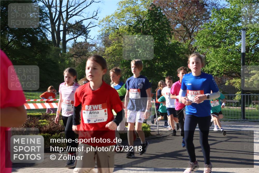 25.04.2025 - Das Zehntel Zöllner http://msf.ph/oto/7673218 26.04.2025 07:43:10 Laufen 1195 meine-sportfotos.de