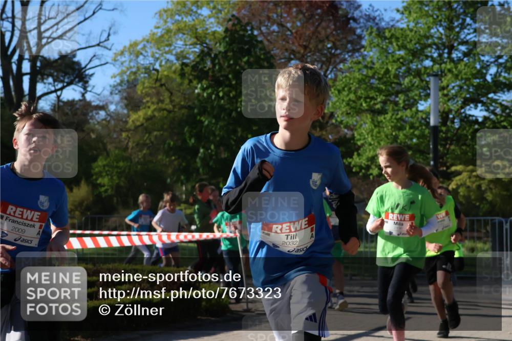 25.04.2025 - Das Zehntel Zöllner http://msf.ph/oto/7673323 26.04.2025 07:43:20 Laufen 2009, 2032, 2196 meine-sportfotos.de