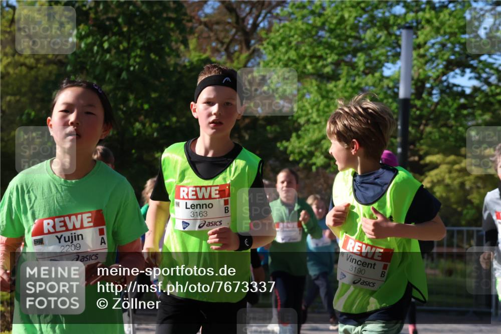 25.04.2025 - Das Zehntel Zöllner http://msf.ph/oto/7673337 26.04.2025 07:43:21 Laufen 2209, 2209, 3163, 3190 meine-sportfotos.de