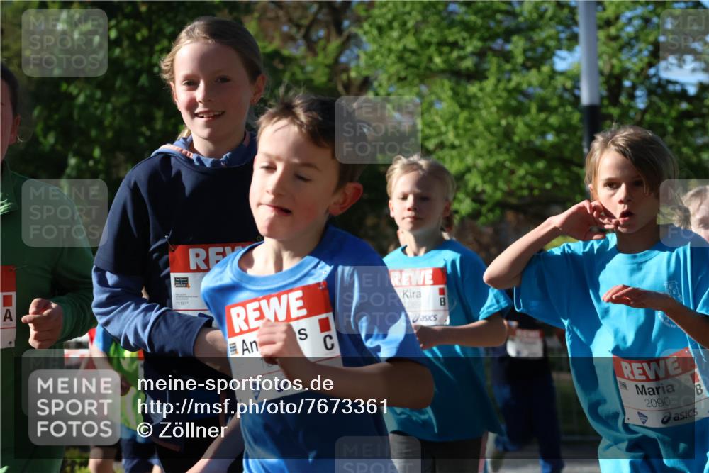 25.04.2025 - Das Zehntel Zöllner http://msf.ph/oto/7673361 26.04.2025 07:43:24 Laufen 1181, 2089, 2090 meine-sportfotos.de