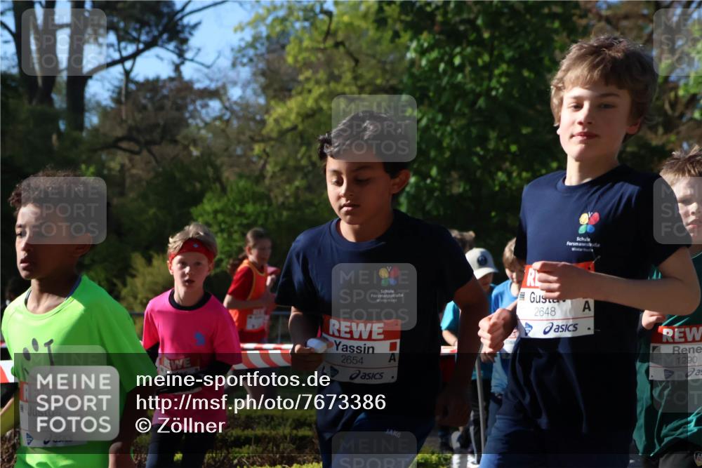 25.04.2025 - Das Zehntel Zöllner http://msf.ph/oto/7673386 26.04.2025 07:43:27 Laufen 3019, 2654, 2648, 1290 meine-sportfotos.de
