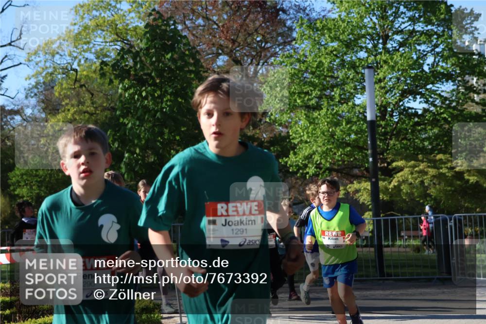 25.04.2025 - Das Zehntel Zöllner http://msf.ph/oto/7673392 26.04.2025 07:43:28 Laufen 1290, 1291, 2 meine-sportfotos.de