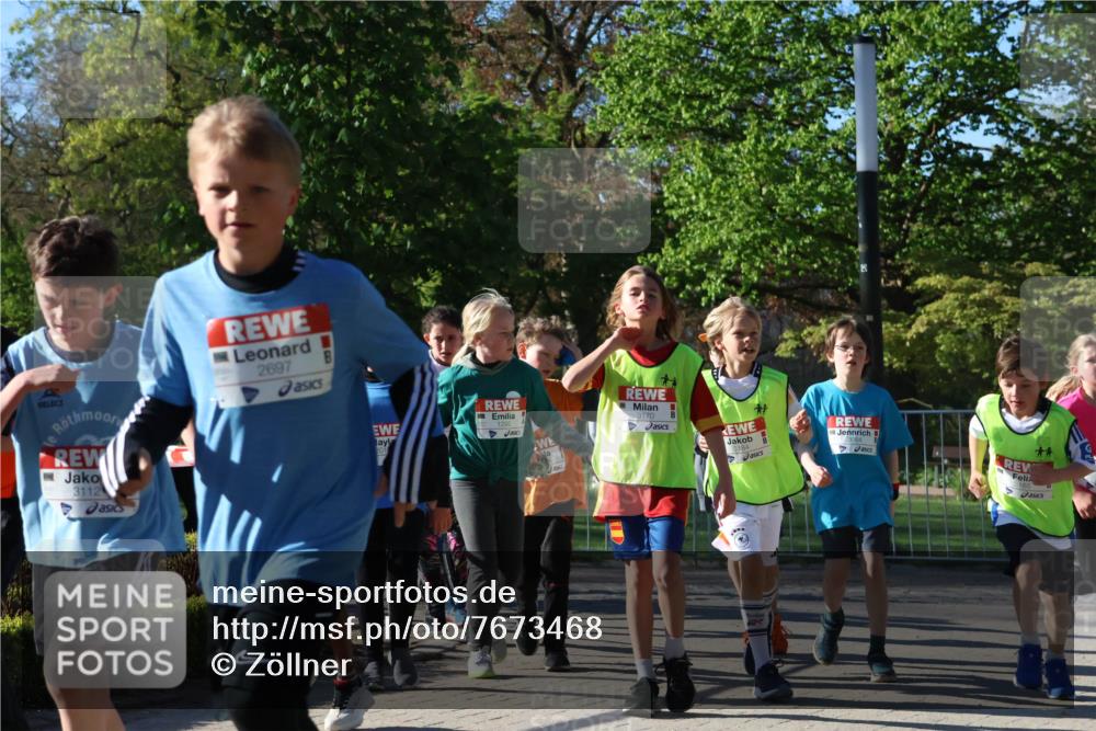 25.04.2025 - Das Zehntel Zöllner http://msf.ph/oto/7673468 26.04.2025 07:43:38 Laufen 3112, 2697, 201, 3170, 3184, 3165 meine-sportfotos.de