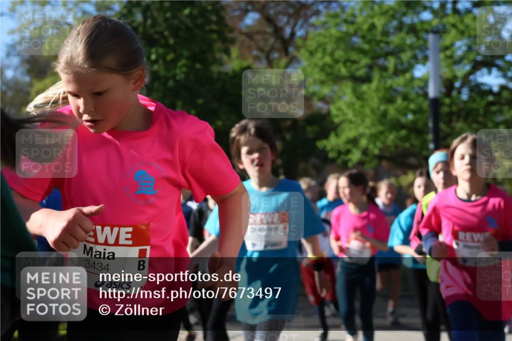 25.04.2025 - Das Zehntel Zöllner http://msf.ph/oto/7673497 26.04.2025 07:43:41 Laufen 3434 meine-sportfotos.de