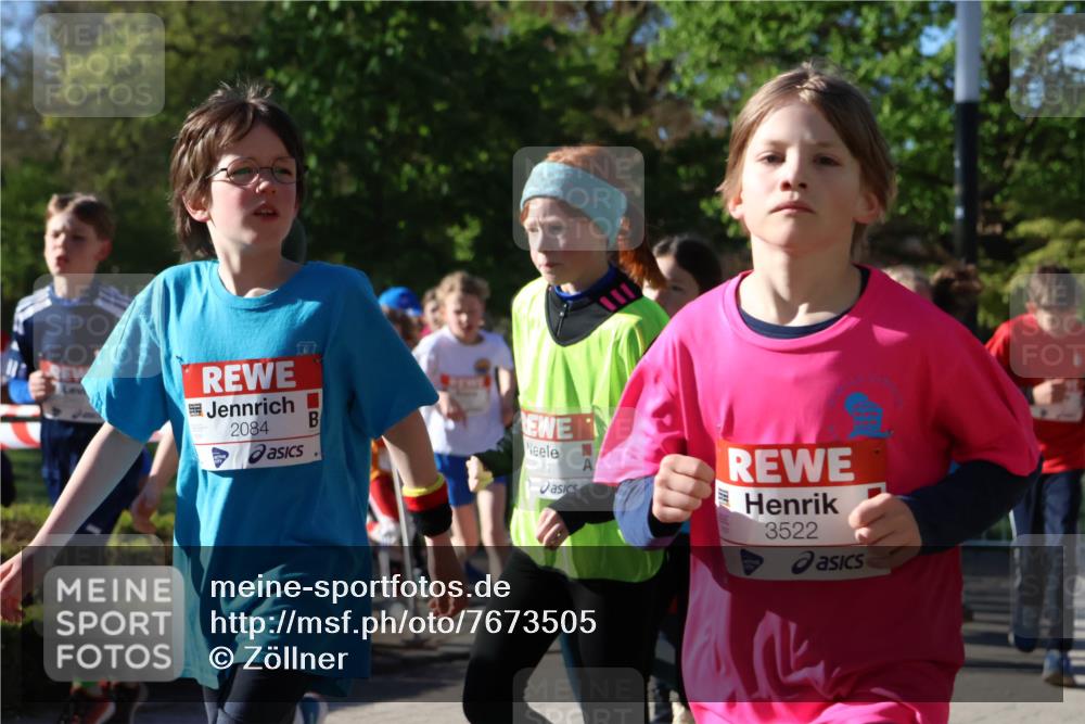 25.04.2025 - Das Zehntel Zöllner http://msf.ph/oto/7673505 26.04.2025 07:43:42 Laufen 2084, 221, 3522 meine-sportfotos.de