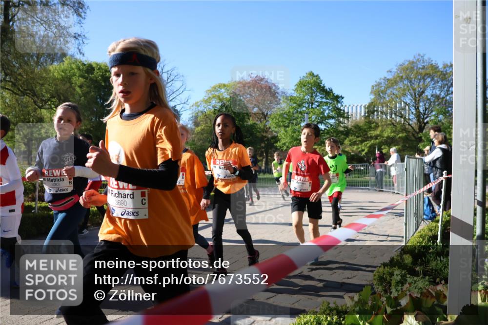 25.04.2025 - Das Zehntel Zöllner http://msf.ph/oto/7673552 26.04.2025 07:43:48 Laufen 1083, 3690 meine-sportfotos.de