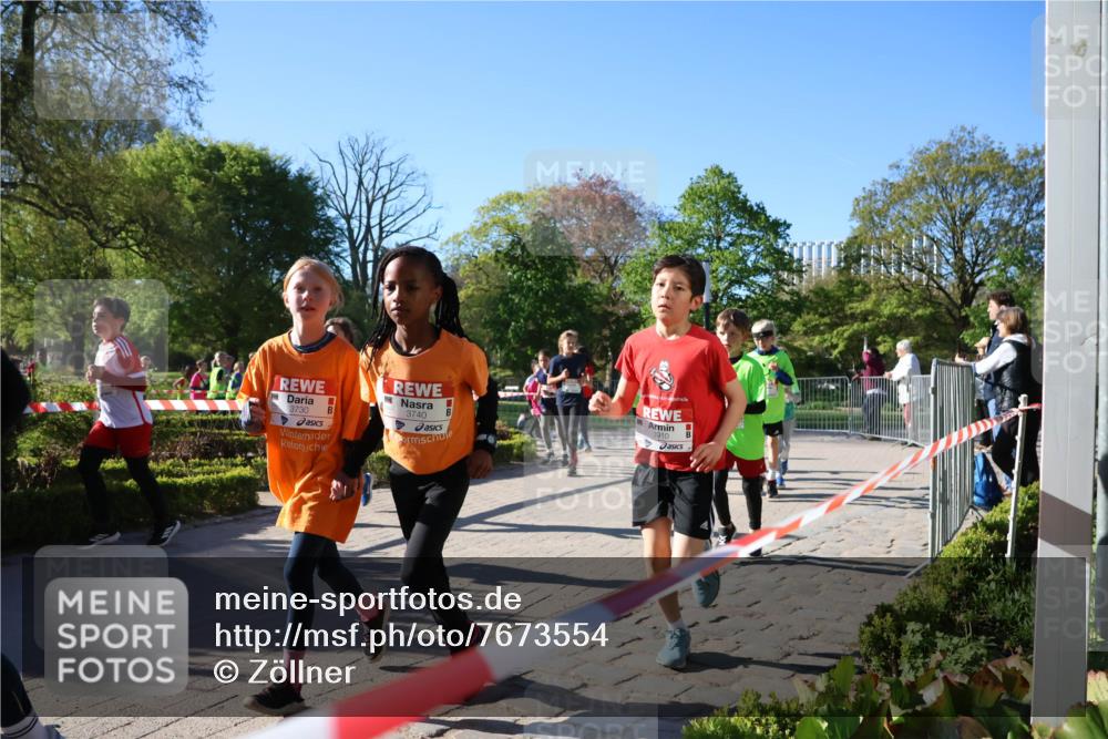 25.04.2025 - Das Zehntel Zöllner http://msf.ph/oto/7673554 26.04.2025 07:43:48 Laufen 3730, 3740, 3910 meine-sportfotos.de