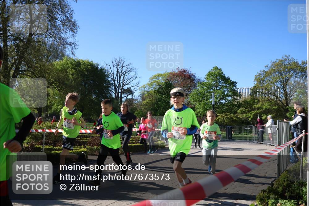 25.04.2025 - Das Zehntel Zöllner http://msf.ph/oto/7673573 26.04.2025 07:43:50 Laufen  meine-sportfotos.de