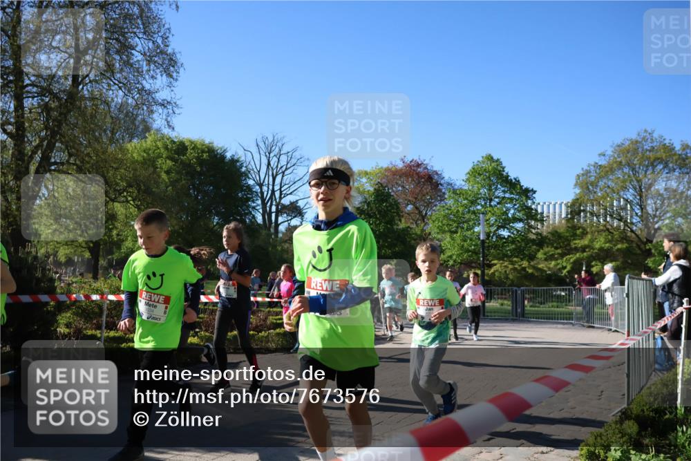 25.04.2025 - Das Zehntel Zöllner http://msf.ph/oto/7673576 26.04.2025 07:43:50 Laufen 3034 meine-sportfotos.de
