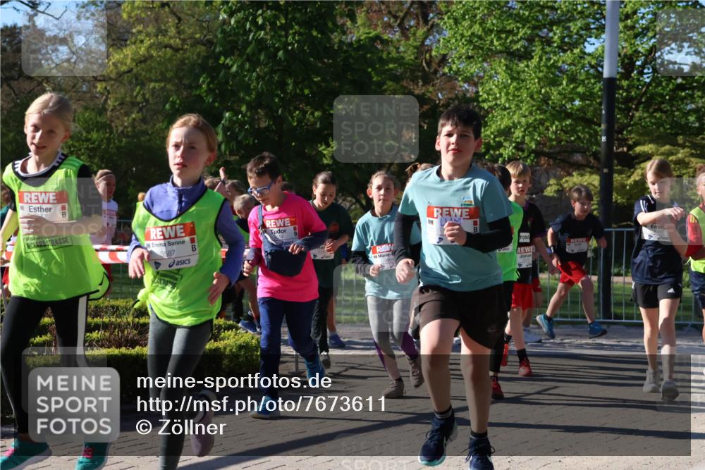 25.04.2025 - Das Zehntel Zöllner http://msf.ph/oto/7673611 26.04.2025 07:43:54 Laufen 3587 meine-sportfotos.de