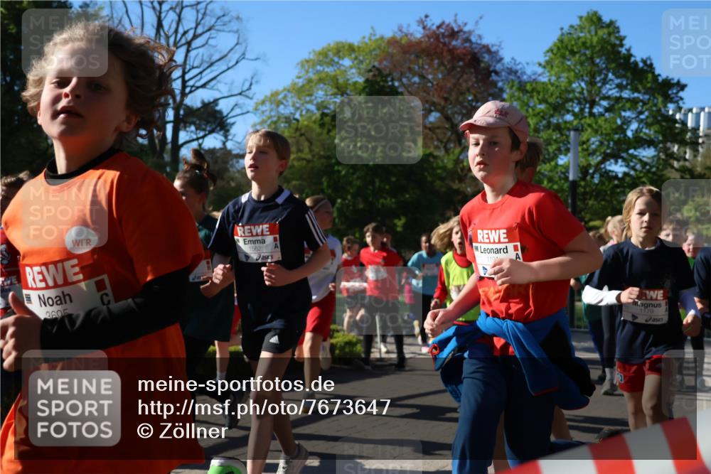 25.04.2025 - Das Zehntel Zöllner http://msf.ph/oto/7673647 26.04.2025 07:43:58 Laufen 119, 3605, 1562, 1179 meine-sportfotos.de