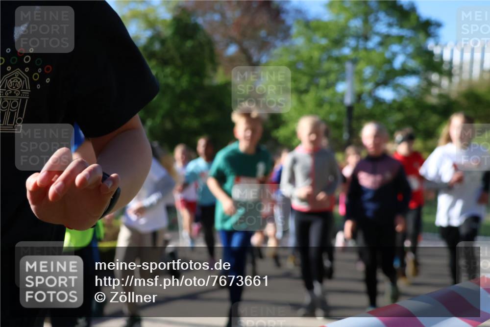 25.04.2025 - Das Zehntel Zöllner http://msf.ph/oto/7673661 26.04.2025 07:44:00 Laufen  meine-sportfotos.de