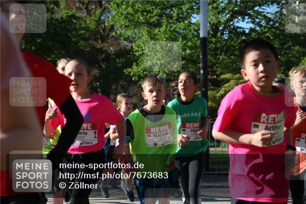 25.04.2025 - Das Zehntel Zöllner http://msf.ph/oto/7673683 26.04.2025 07:44:03 Laufen 3497, 3203, 1459, 08 meine-sportfotos.de