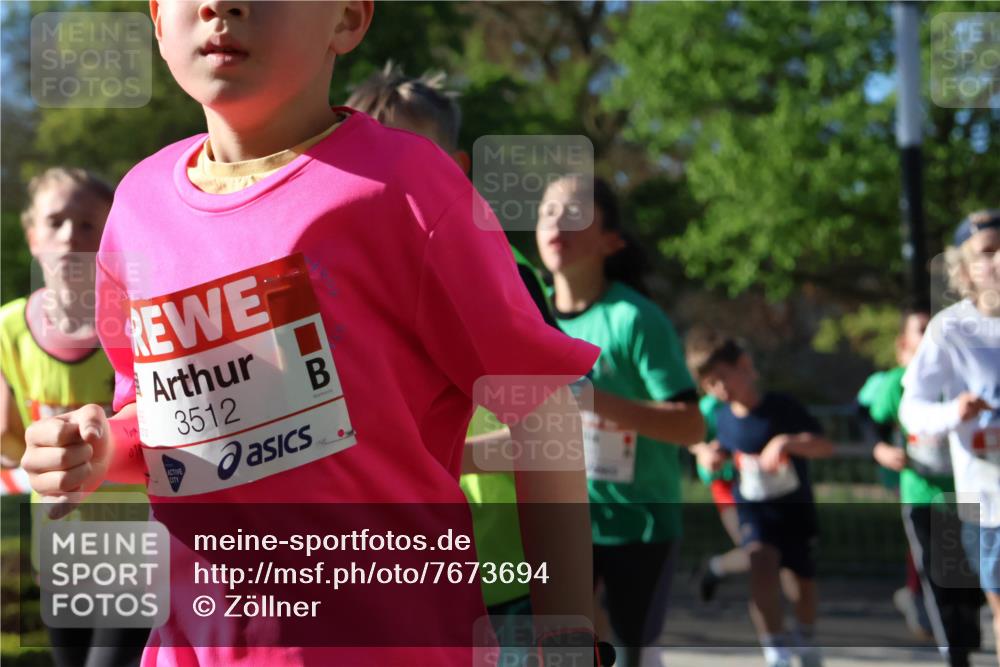 25.04.2025 - Das Zehntel Zöllner http://msf.ph/oto/7673694 26.04.2025 07:44:04 Laufen 3512 meine-sportfotos.de