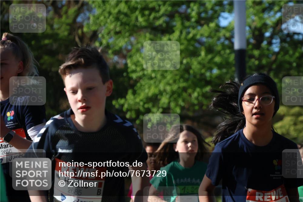 25.04.2025 - Das Zehntel Zöllner http://msf.ph/oto/7673729 26.04.2025 07:44:08 Laufen 2656, 2685, 1594 meine-sportfotos.de