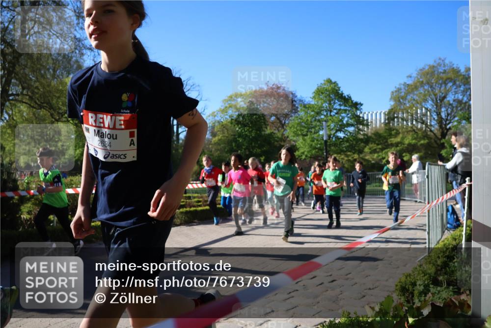25.04.2025 - Das Zehntel Zöllner http://msf.ph/oto/7673739 26.04.2025 07:44:10 Laufen 2634 meine-sportfotos.de