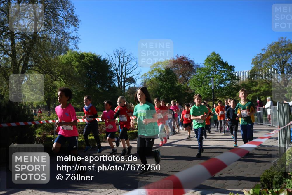 25.04.2025 - Das Zehntel Zöllner http://msf.ph/oto/7673750 26.04.2025 07:44:11 Laufen  meine-sportfotos.de