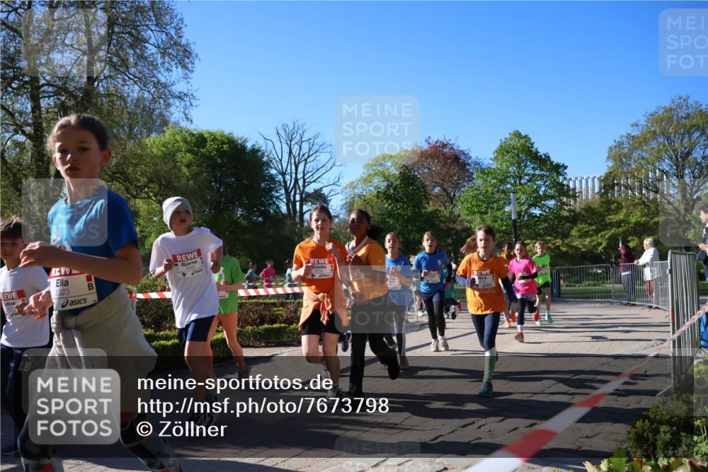 25.04.2025 - Das Zehntel Zöllner http://msf.ph/oto/7673798 26.04.2025 07:44:17 Laufen 2323 meine-sportfotos.de