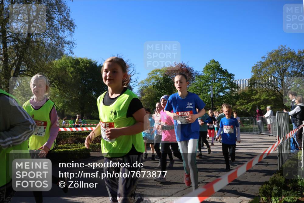 25.04.2025 - Das Zehntel Zöllner http://msf.ph/oto/7673877 26.04.2025 07:44:29 Laufen 202 meine-sportfotos.de