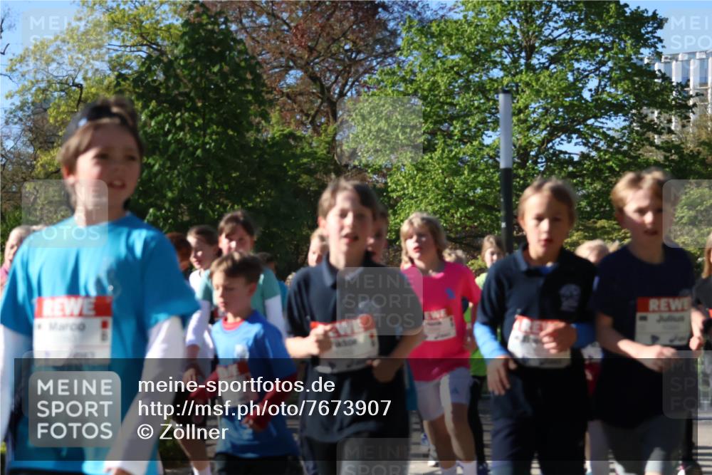 25.04.2025 - Das Zehntel Zöllner http://msf.ph/oto/7673907 26.04.2025 07:44:35 Laufen  meine-sportfotos.de