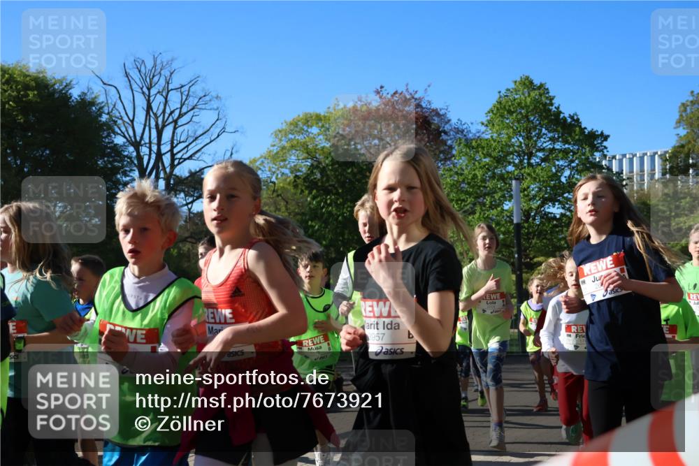 25.04.2025 - Das Zehntel Zöllner http://msf.ph/oto/7673921 26.04.2025 07:44:37 Laufen 1516, 3957 meine-sportfotos.de