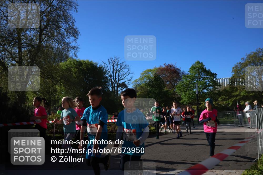 25.04.2025 - Das Zehntel Zöllner http://msf.ph/oto/7673950 26.04.2025 07:44:40 Laufen  meine-sportfotos.de
