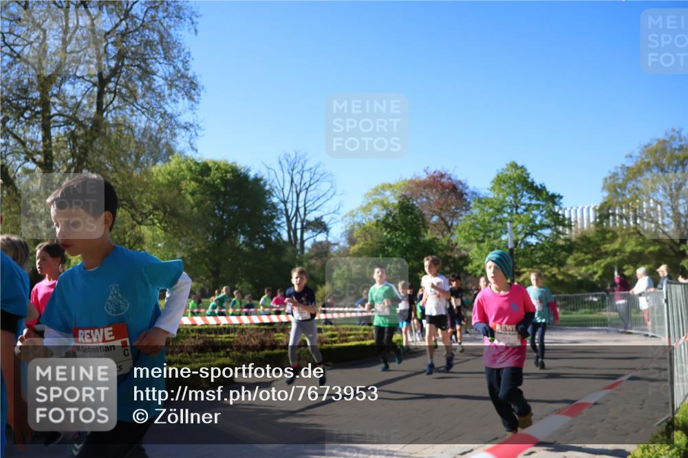 25.04.2025 - Das Zehntel Zöllner http://msf.ph/oto/7673953 26.04.2025 07:44:41 Laufen 2075 meine-sportfotos.de