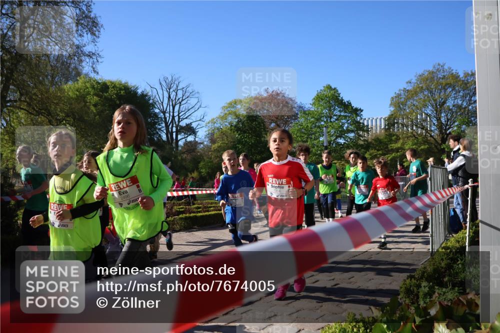 25.04.2025 - Das Zehntel Zöllner http://msf.ph/oto/7674005 26.04.2025 07:44:46 Laufen 2496, 1904 meine-sportfotos.de