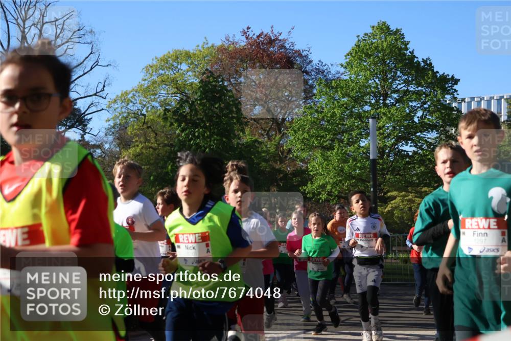 25.04.2025 - Das Zehntel Zöllner http://msf.ph/oto/7674048 26.04.2025 07:44:51 Laufen 1297 meine-sportfotos.de
