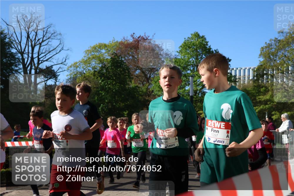 25.04.2025 - Das Zehntel Zöllner http://msf.ph/oto/7674052 26.04.2025 07:44:51 Laufen 1296, 1297 meine-sportfotos.de