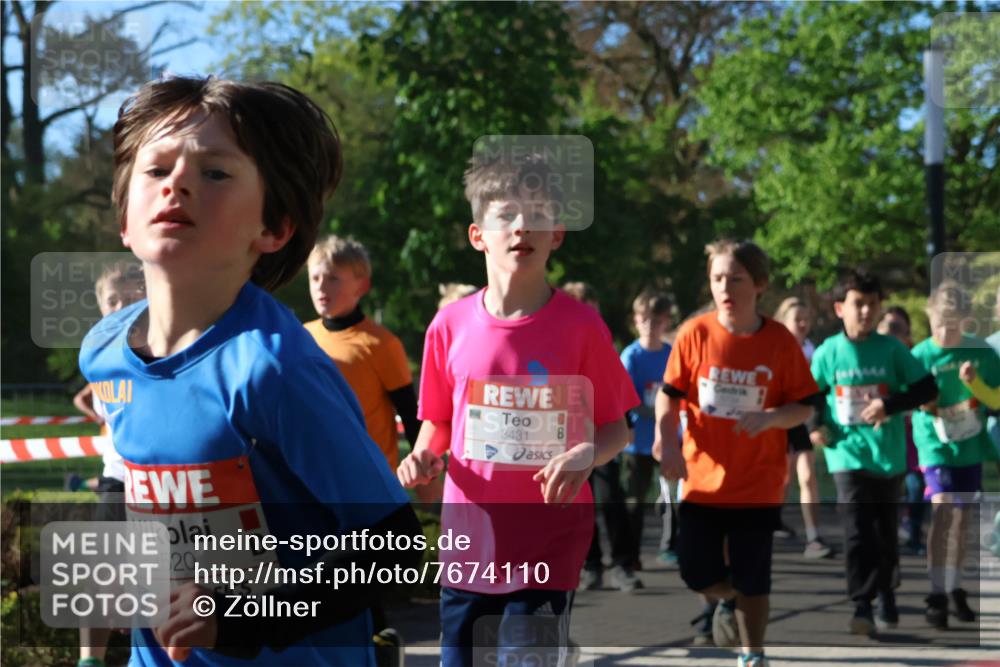 25.04.2025 - Das Zehntel Zöllner http://msf.ph/oto/7674110 26.04.2025 07:45:01 Laufen 2520, 3431 meine-sportfotos.de