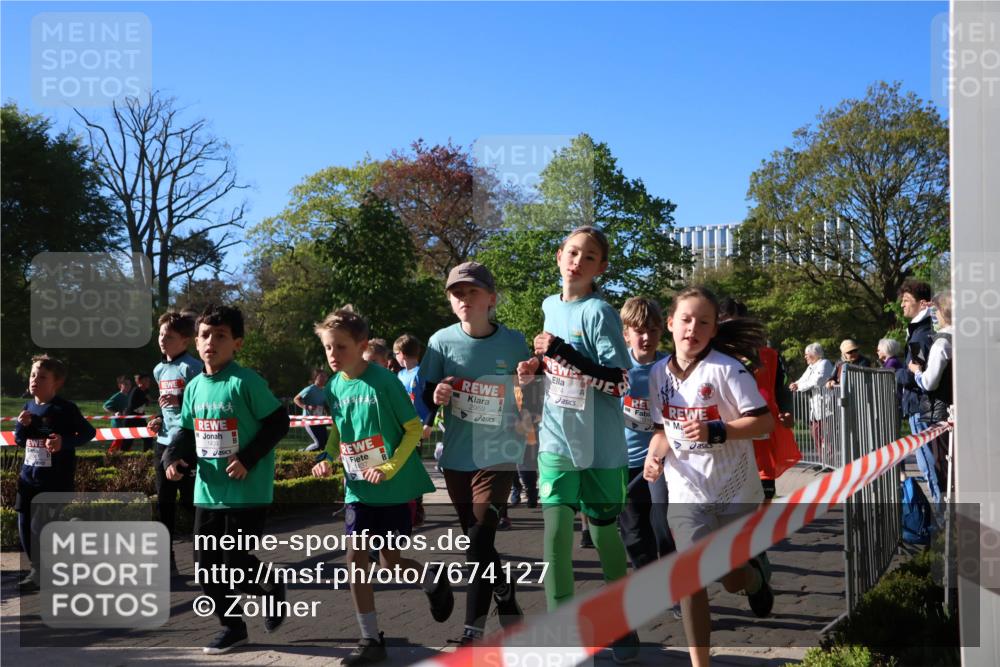 25.04.2025 - Das Zehntel Zöllner http://msf.ph/oto/7674127 26.04.2025 07:45:04 Laufen 1439, 437, 2959 meine-sportfotos.de