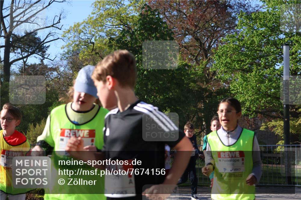 25.04.2025 - Das Zehntel Zöllner http://msf.ph/oto/7674156 26.04.2025 07:45:08 Laufen 3551 meine-sportfotos.de