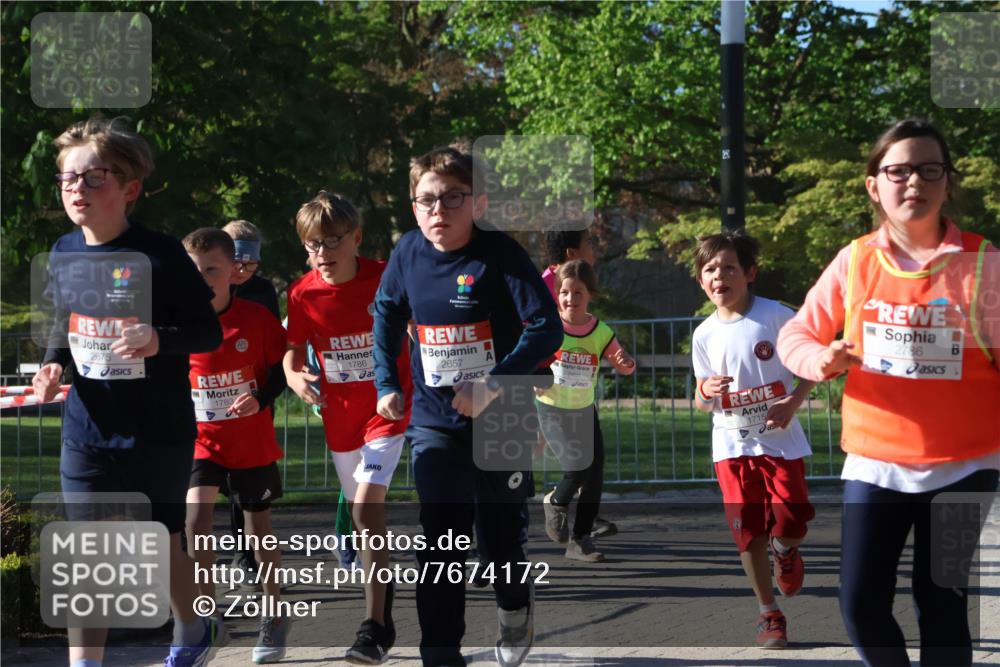 25.04.2025 - Das Zehntel Zöllner http://msf.ph/oto/7674172 26.04.2025 07:45:10 Laufen 2675, 1783, 1786, 2657, 2491, 1715, 2786 meine-sportfotos.de