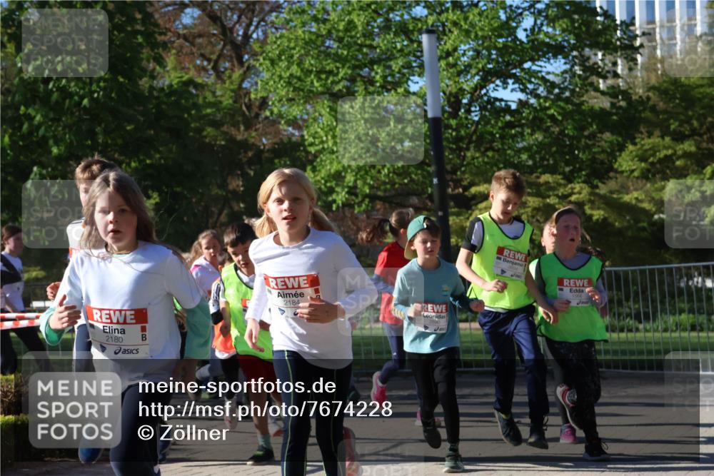25.04.2025 - Das Zehntel Zöllner http://msf.ph/oto/7674228 26.04.2025 07:45:16 Laufen 2180, 2184, 1564 meine-sportfotos.de