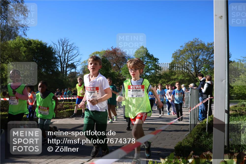 25.04.2025 - Das Zehntel Zöllner http://msf.ph/oto/7674378 26.04.2025 07:45:31 Laufen 3135 meine-sportfotos.de